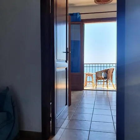 Bussola Canneto (Lipari)