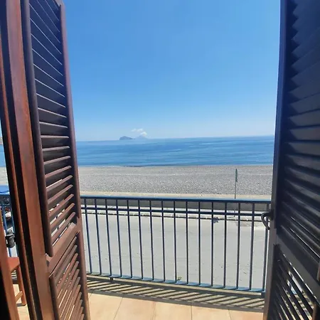 Bussola Canneto (Lipari)