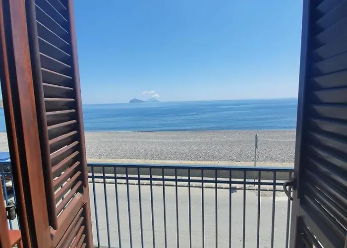 Bussola Canneto (Lipari)